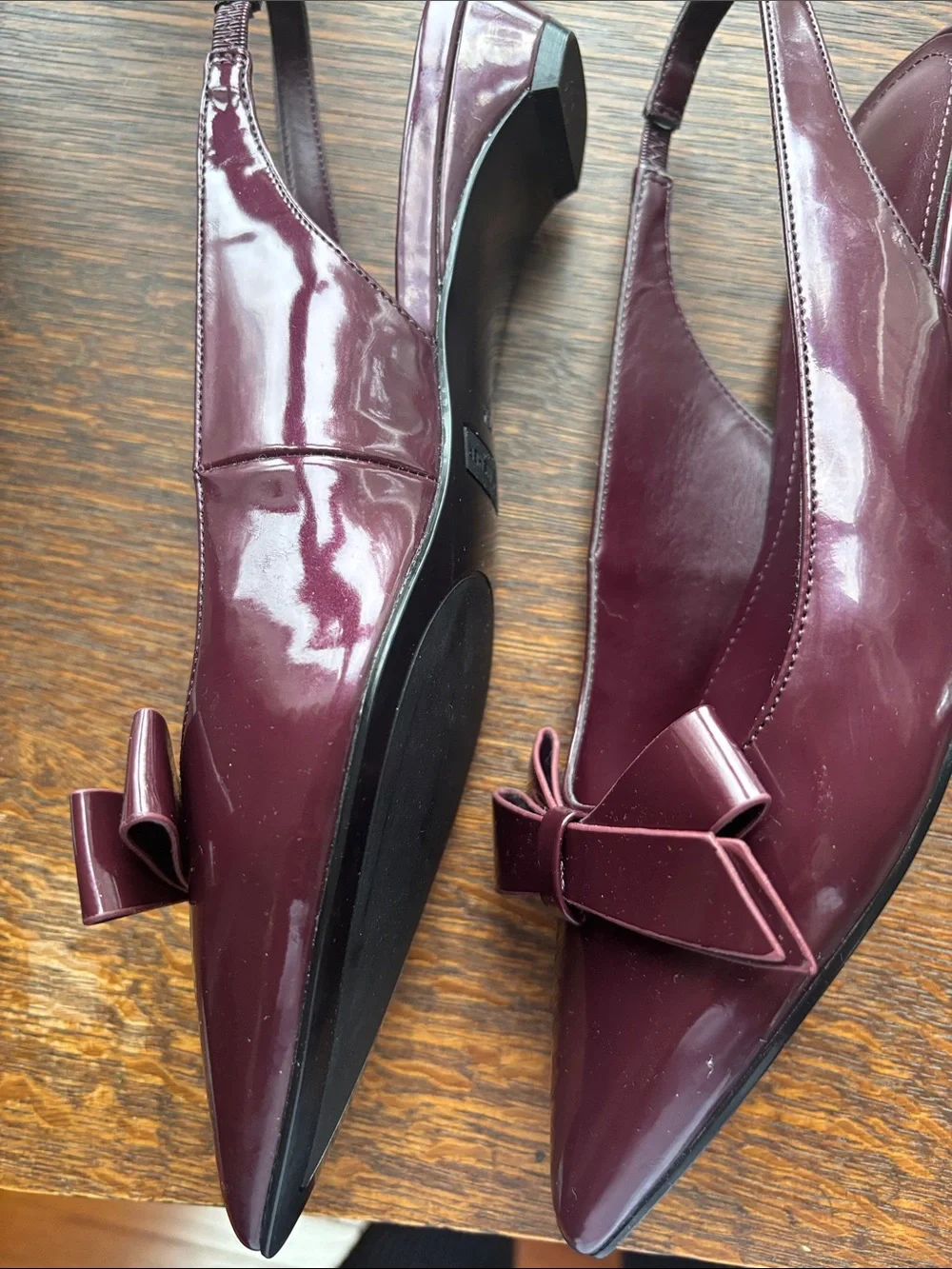Marc Fisher Patent Slingback Flats in Burgundy with Bow Accent like new